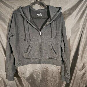 Hollister black cropped sweatshirt. Size L